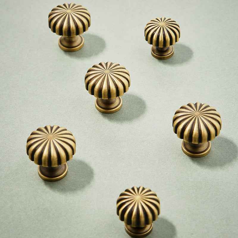 Antique Brass Cabinet Knobs for Vintage Drawers and Dresser Pulls - Stylish Wardrobe Handles - FocusHardware