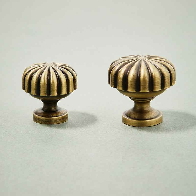 Antique Brass Cabinet Knobs for Vintage Drawers and Dresser Pulls - Stylish Wardrobe Handles - FocusHardware