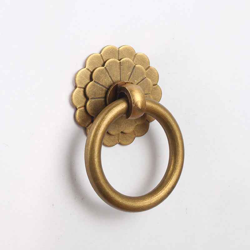 Antique Brass Cabinet Knobs Pulls for Kitchen Drawers and Dresser Cupboards - FocusHardware