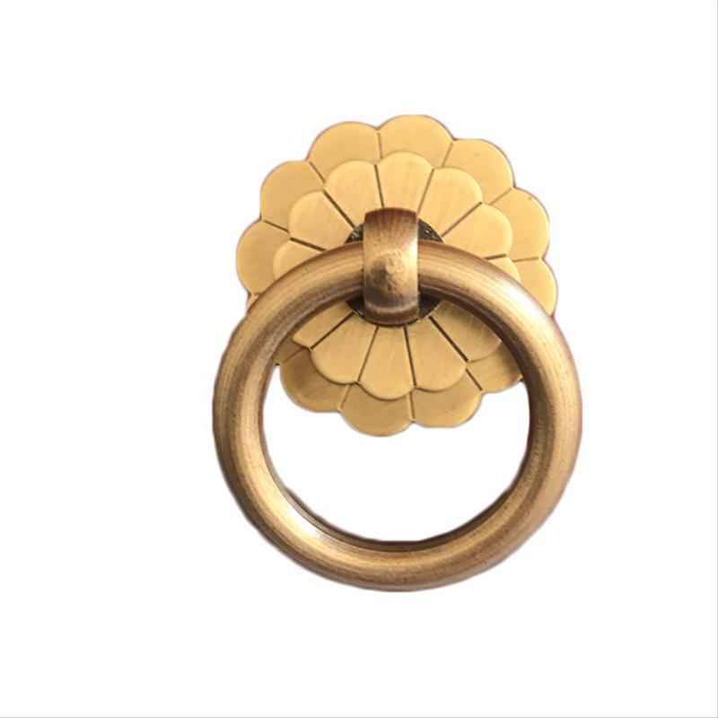 Antique Brass Cabinet Knobs Pulls for Kitchen Drawers and Dresser Cupboards - FocusHardware