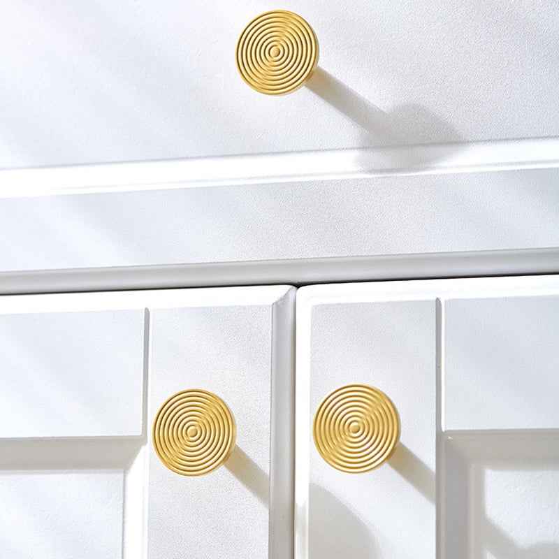 Modern Gold Cabinet Knobs and Handles for Kitchens - Brass Cupboard Door Pulls and Drawer Hardware - FocusHardware