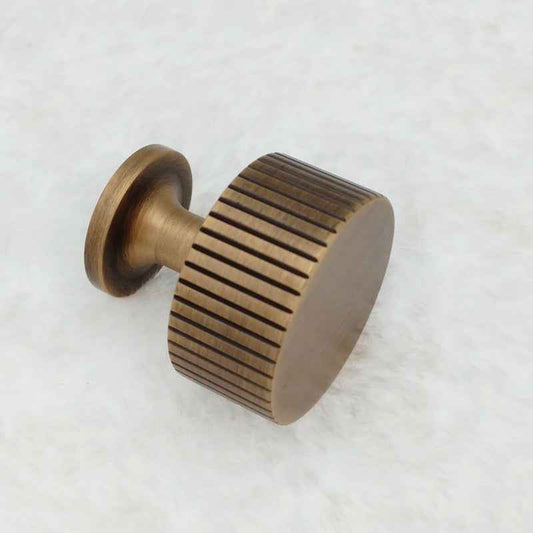 Antique Brass Drawer Knobs Vintage Cabinet Pulls for Furniture Cupboards - FocusHardware