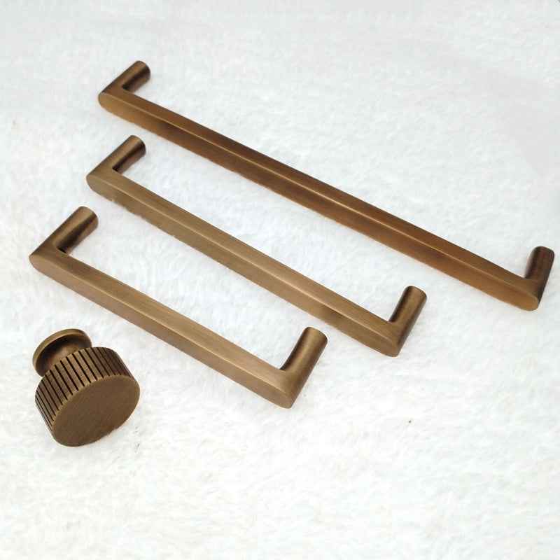 Antique Brass Cabinet Handles for Kitchen Cabinets, Vintage Drawer Pulls & Furniture Dresser Door Knob Handles - FocusHardware