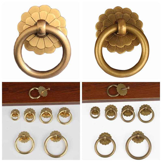 Antique Brass Cabinet Knobs Pulls for Kitchen Drawers and Dresser Cupboards - FocusHardware