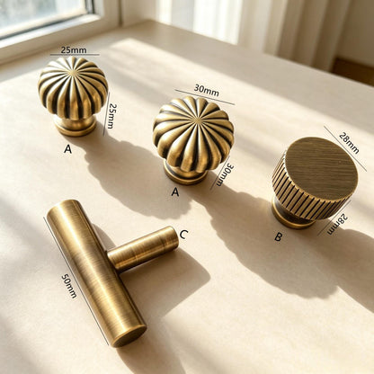 Boutons et poignées de tiroir en laiton vieilli - Quincaillerie vintage pour cuisine et armoire