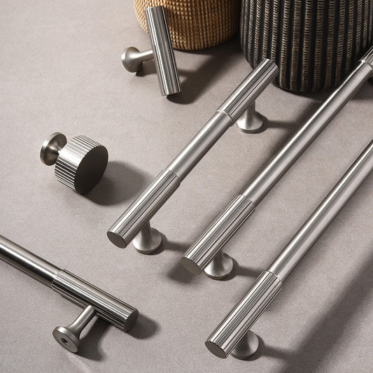 Brushed Nickel Kitchen Cabinet Knobs & Handles - Modern Cupboard Drawer Pulls