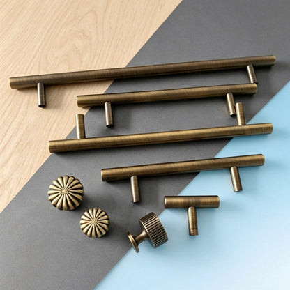 Vintage Brass Kitchen Cabinet Knobs & Pulls - Retro Wardrobe Drawer Handles